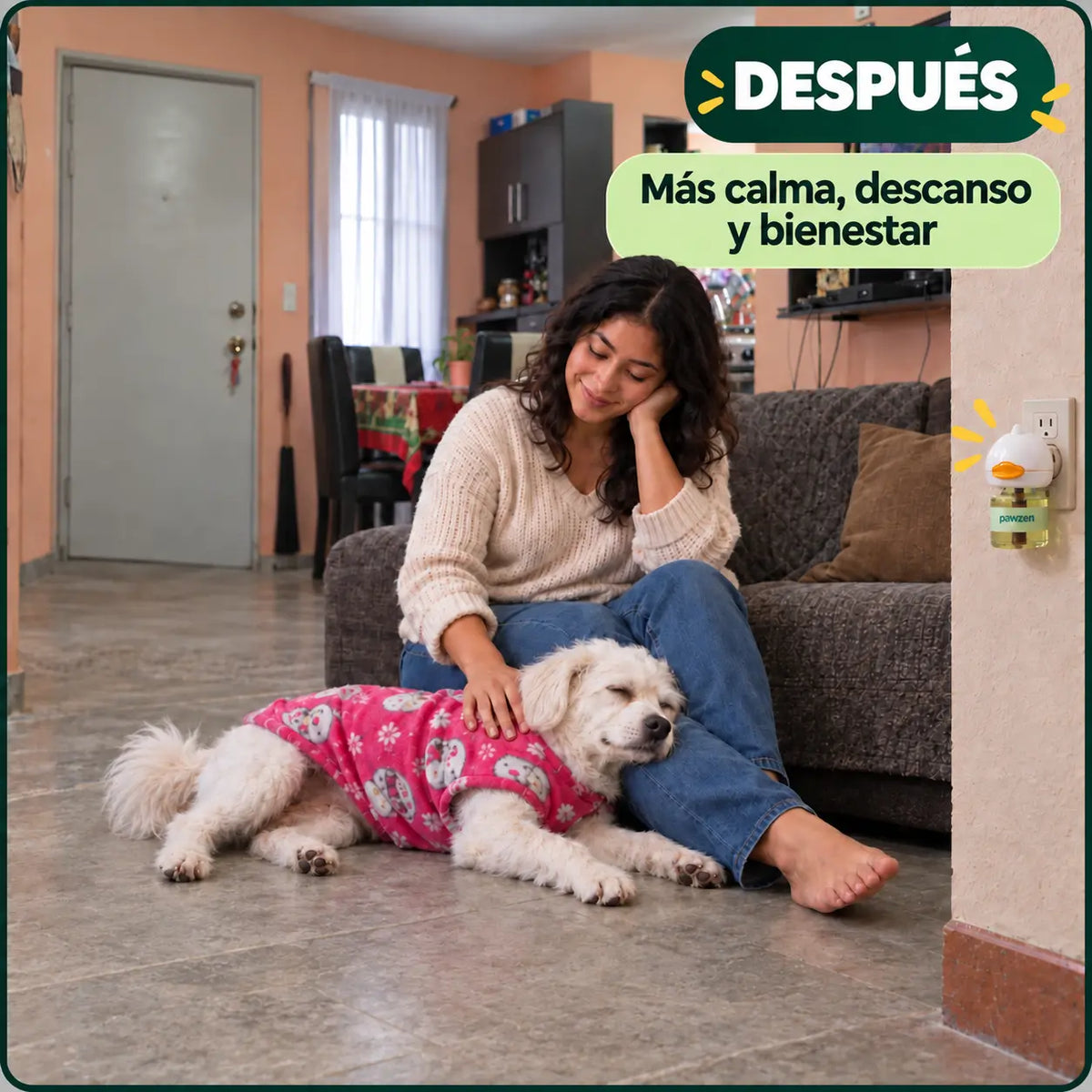 Antes de PawZen: perro inquieto, cojín destrozado y su dueña estresada en la sala